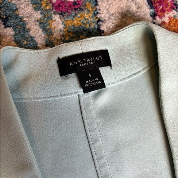 Ann Taylor Sleeveless Top - Soft Mint Green - Picture 2 of 3